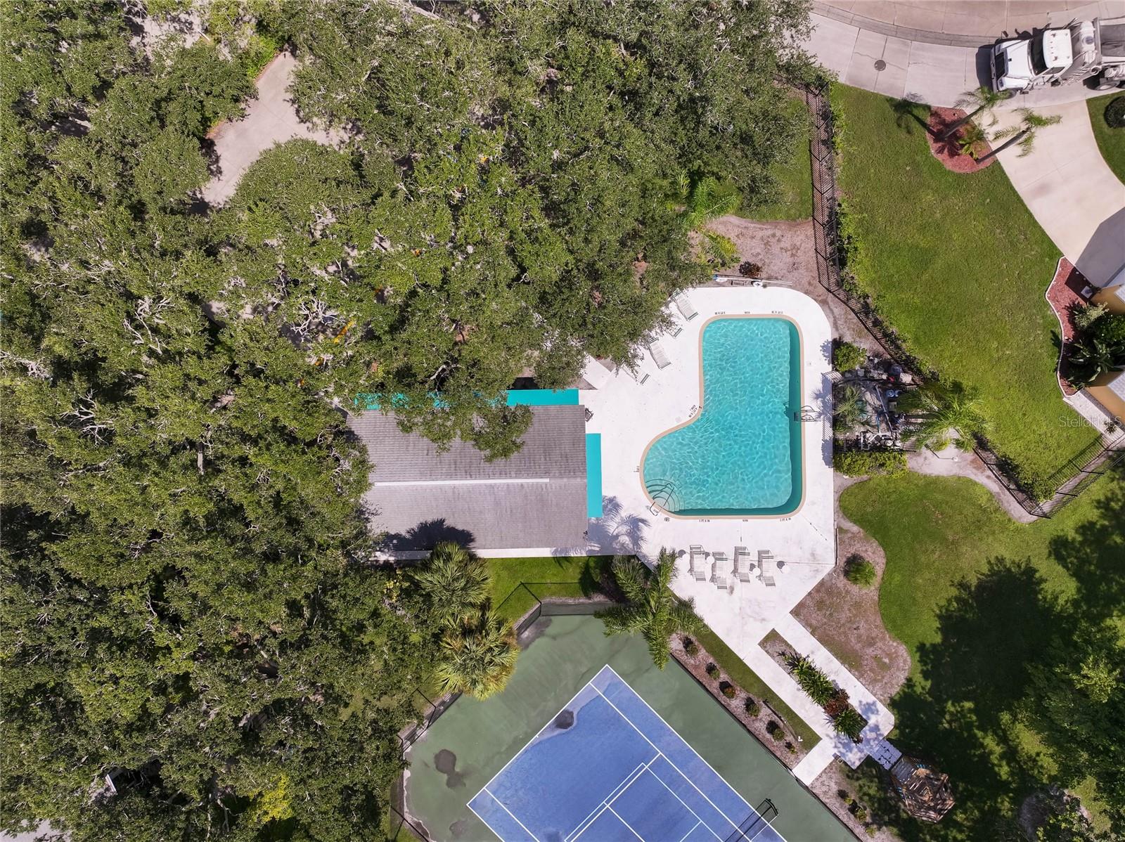 7815 GENEVA LN — photo 40