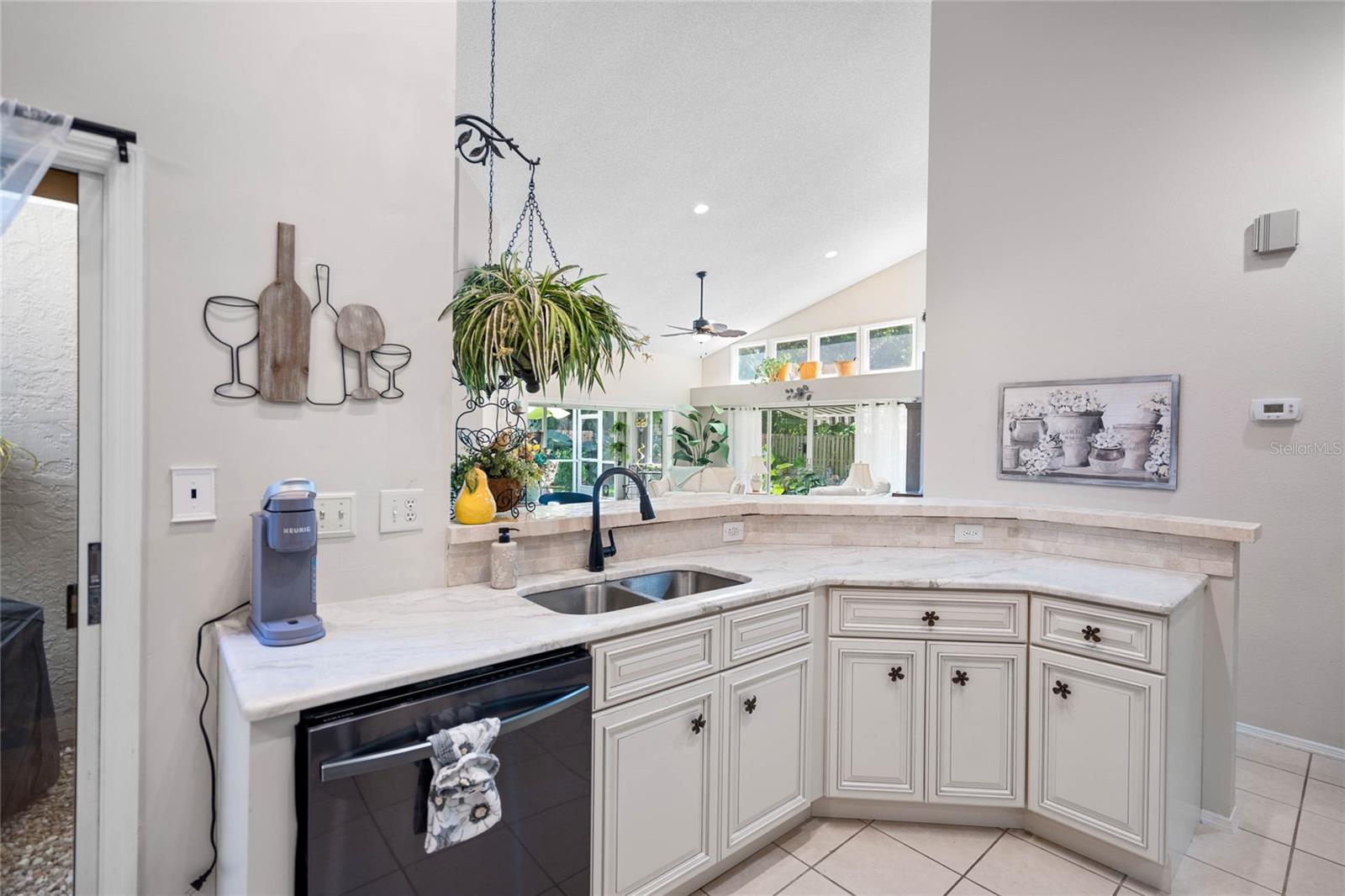 7815 GENEVA LN — photo 15