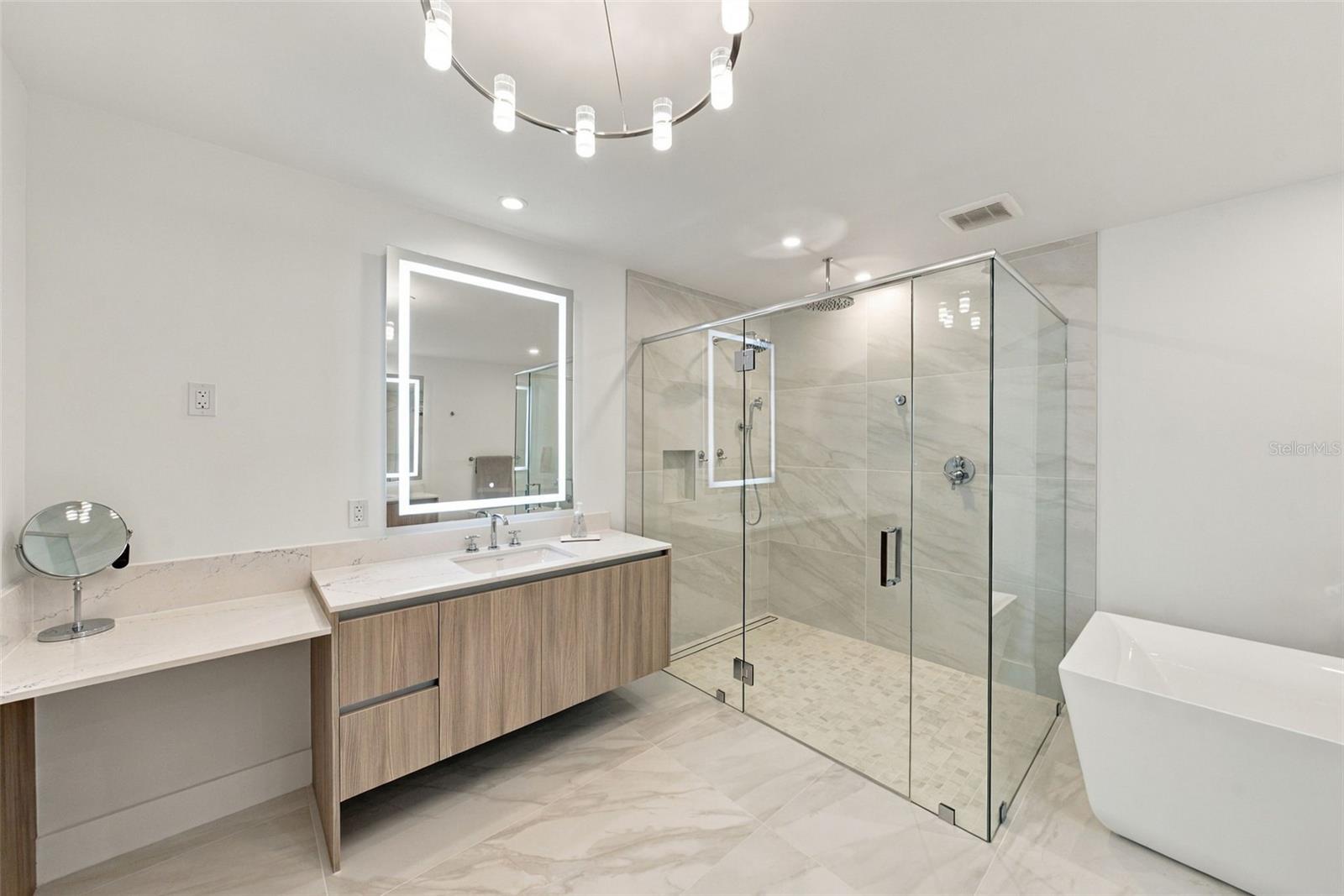 5713 BOWEN DANIEL DR #1504 — photo 20