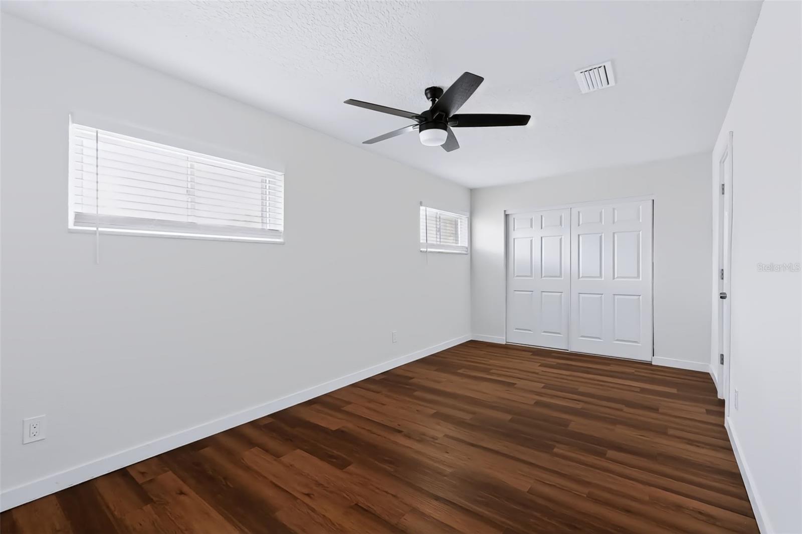 1849 NEW HAMPSHIRE AVE NE — photo 34
