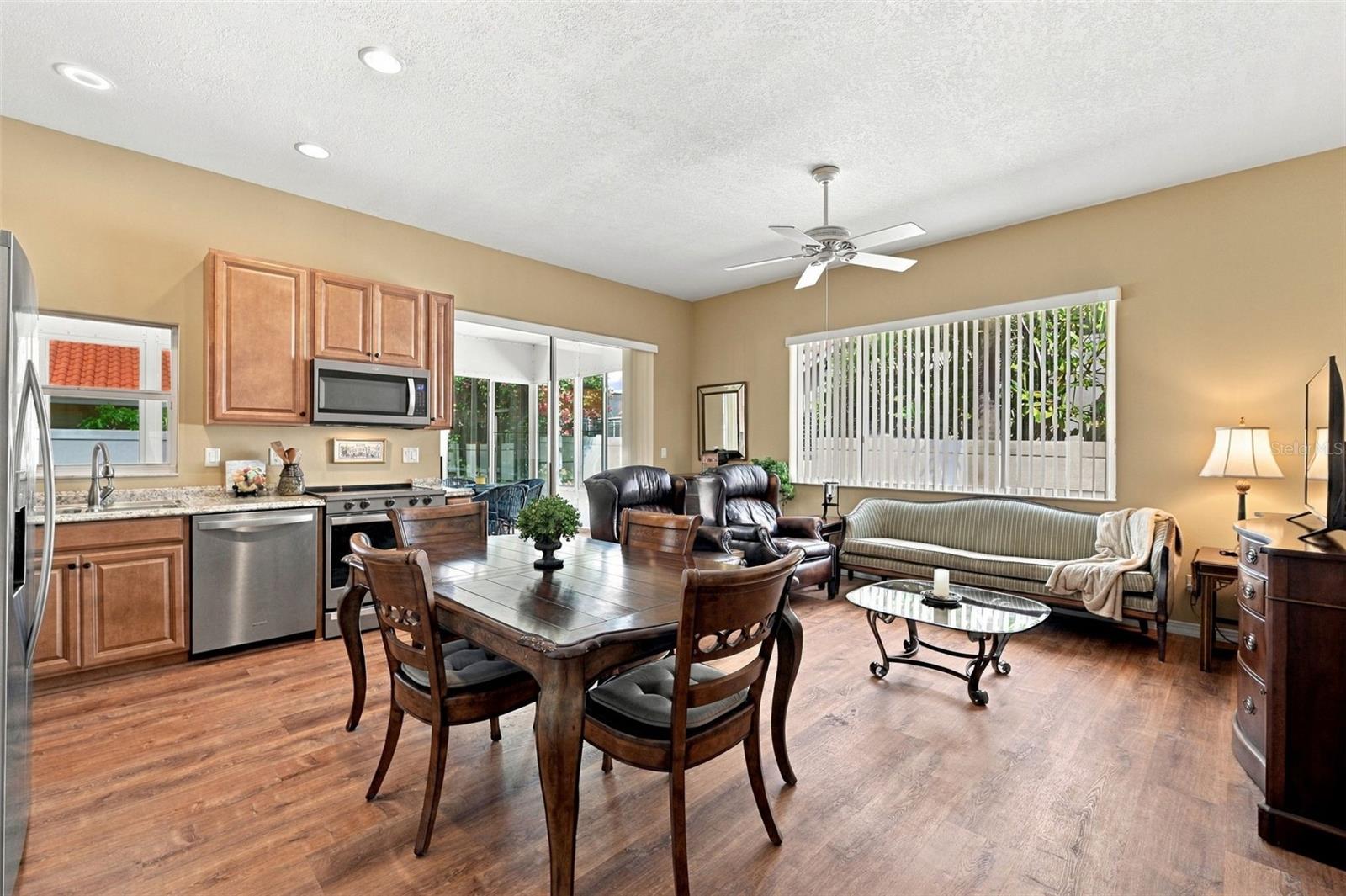 2966 HILLCREEK CIR S — photo 29