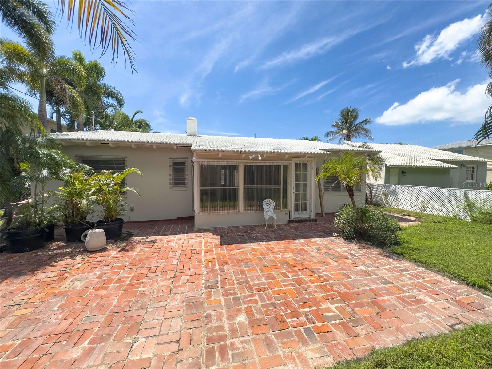 16107 GULF BLVD — photo 21