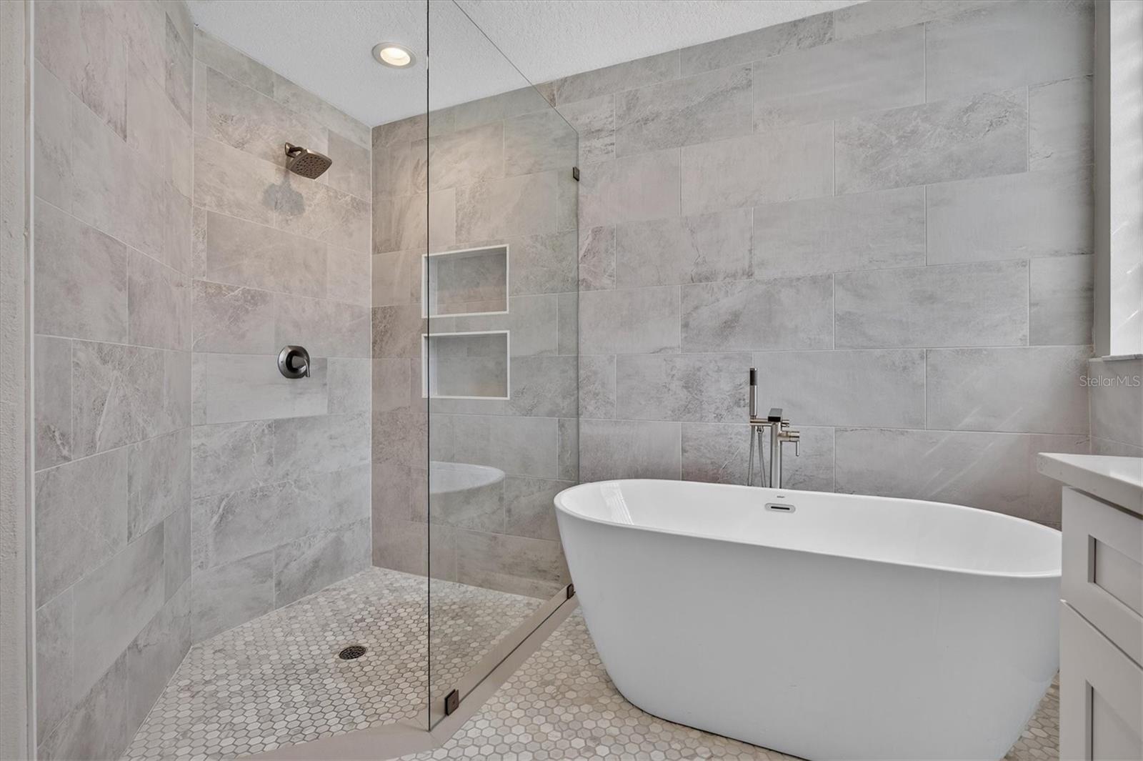 714 HIDDEN LAKE DR — photo 20