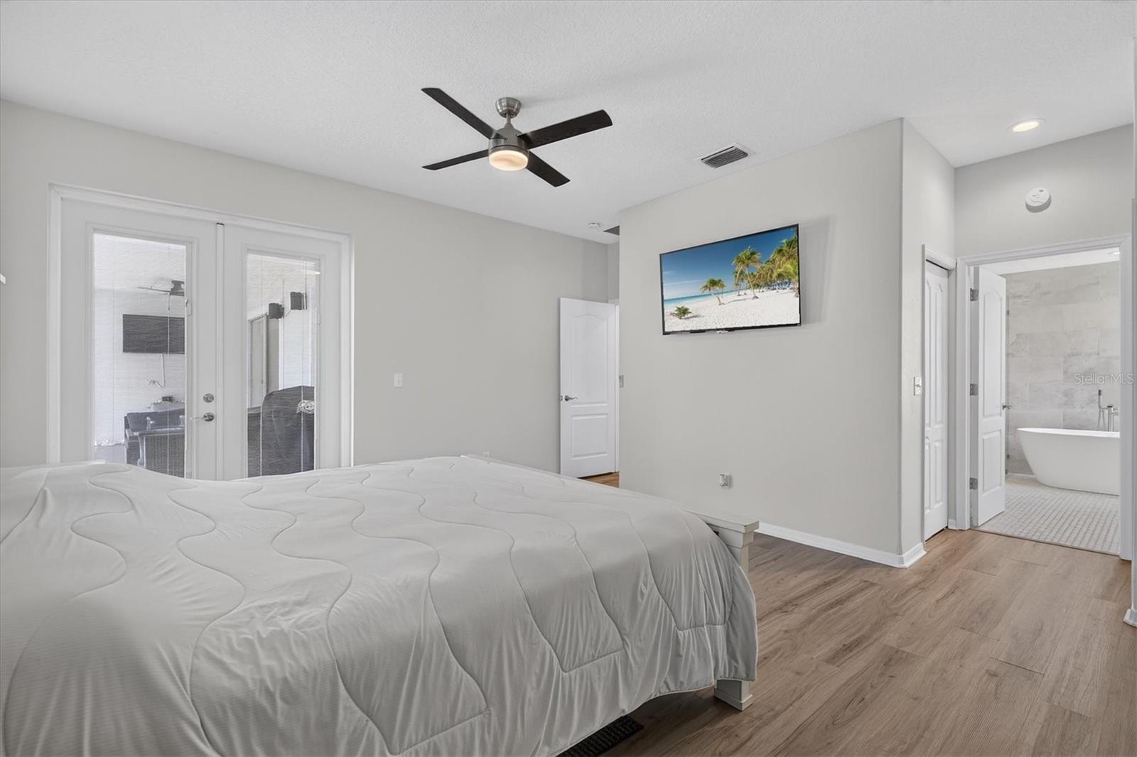 714 HIDDEN LAKE DR — photo 18
