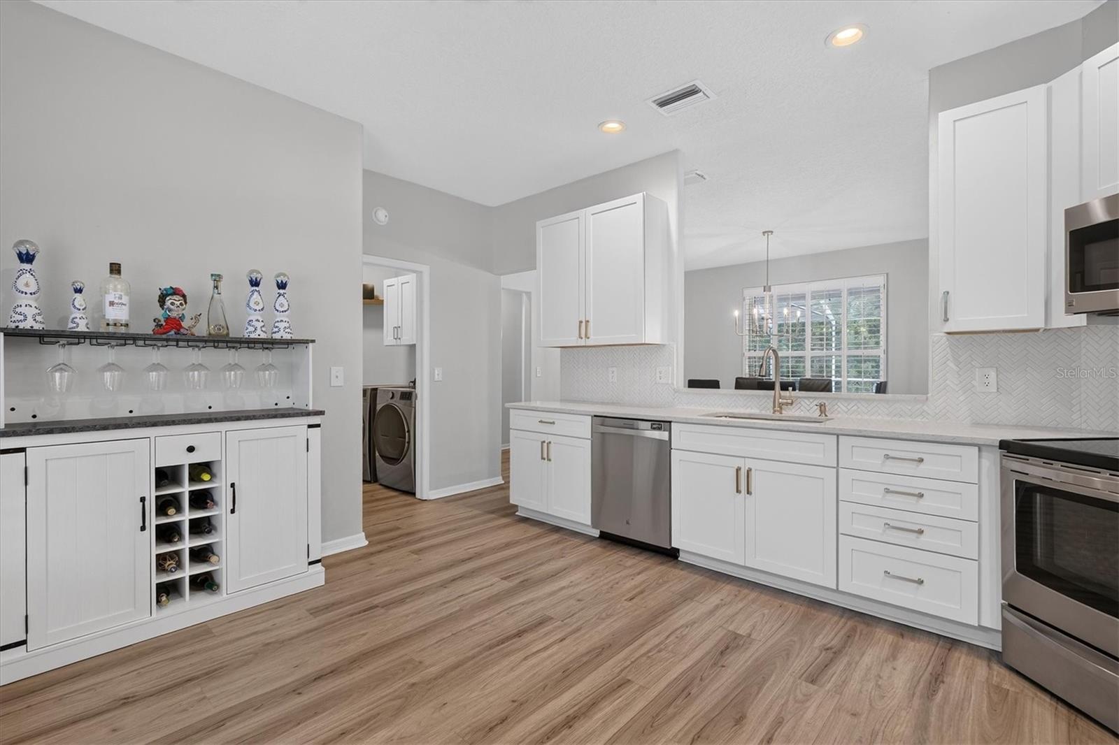 714 HIDDEN LAKE DR — photo 15