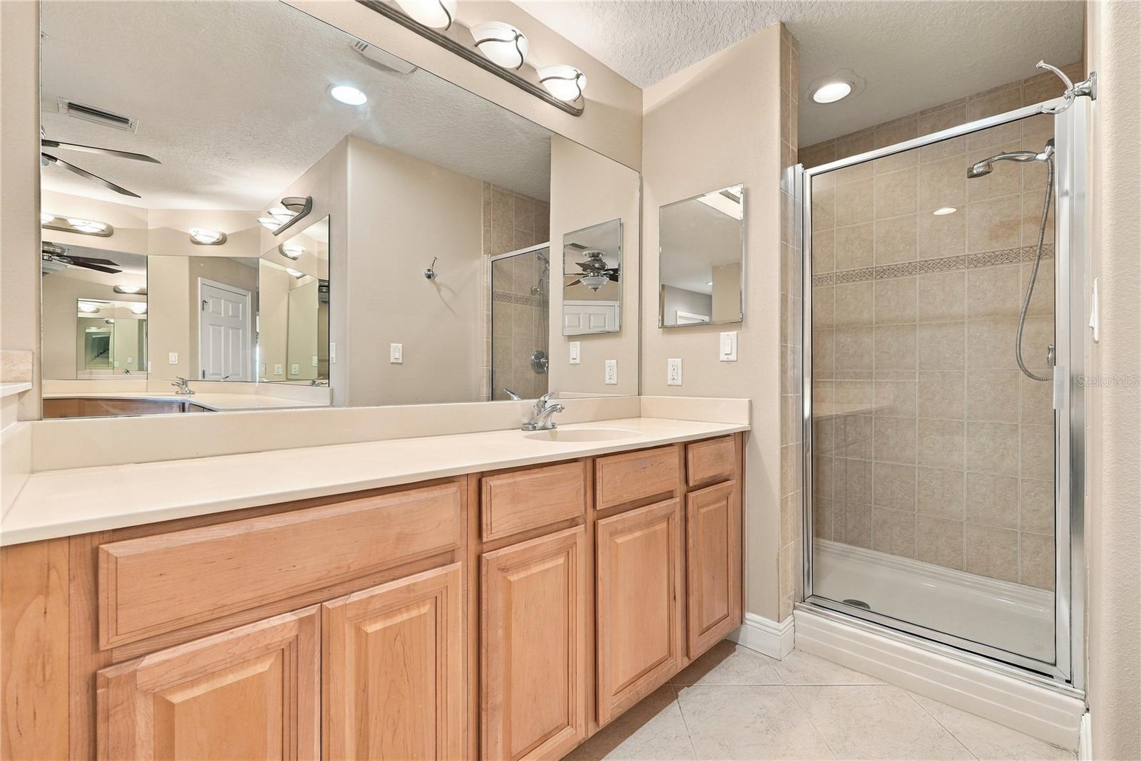 7070 KEY HAVEN RD #402 — photo 29