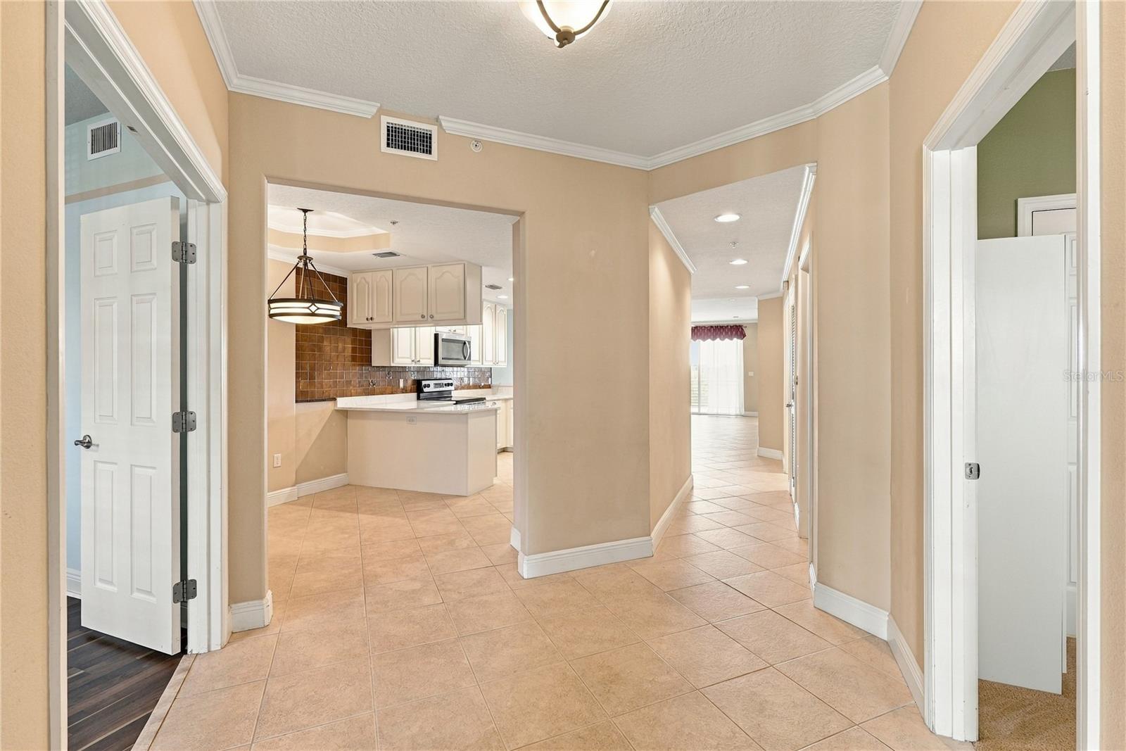 7070 KEY HAVEN RD #402 — photo 8