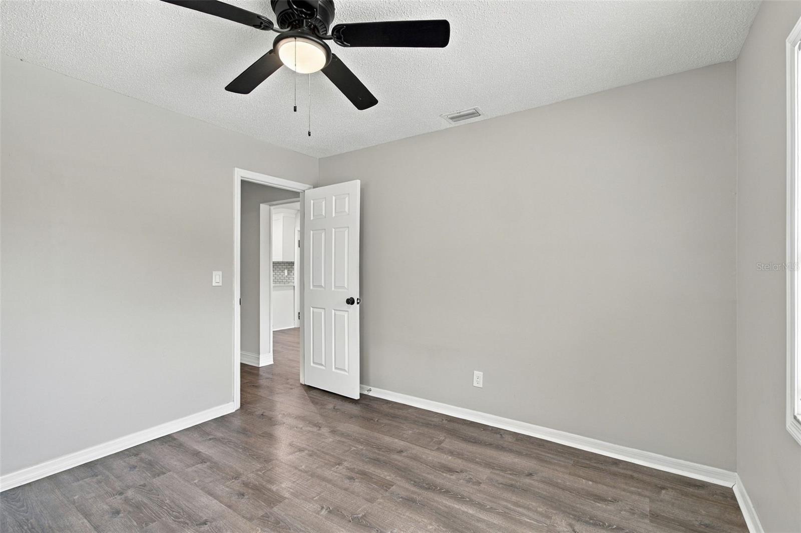 2801 BURTS AVE — photo 5