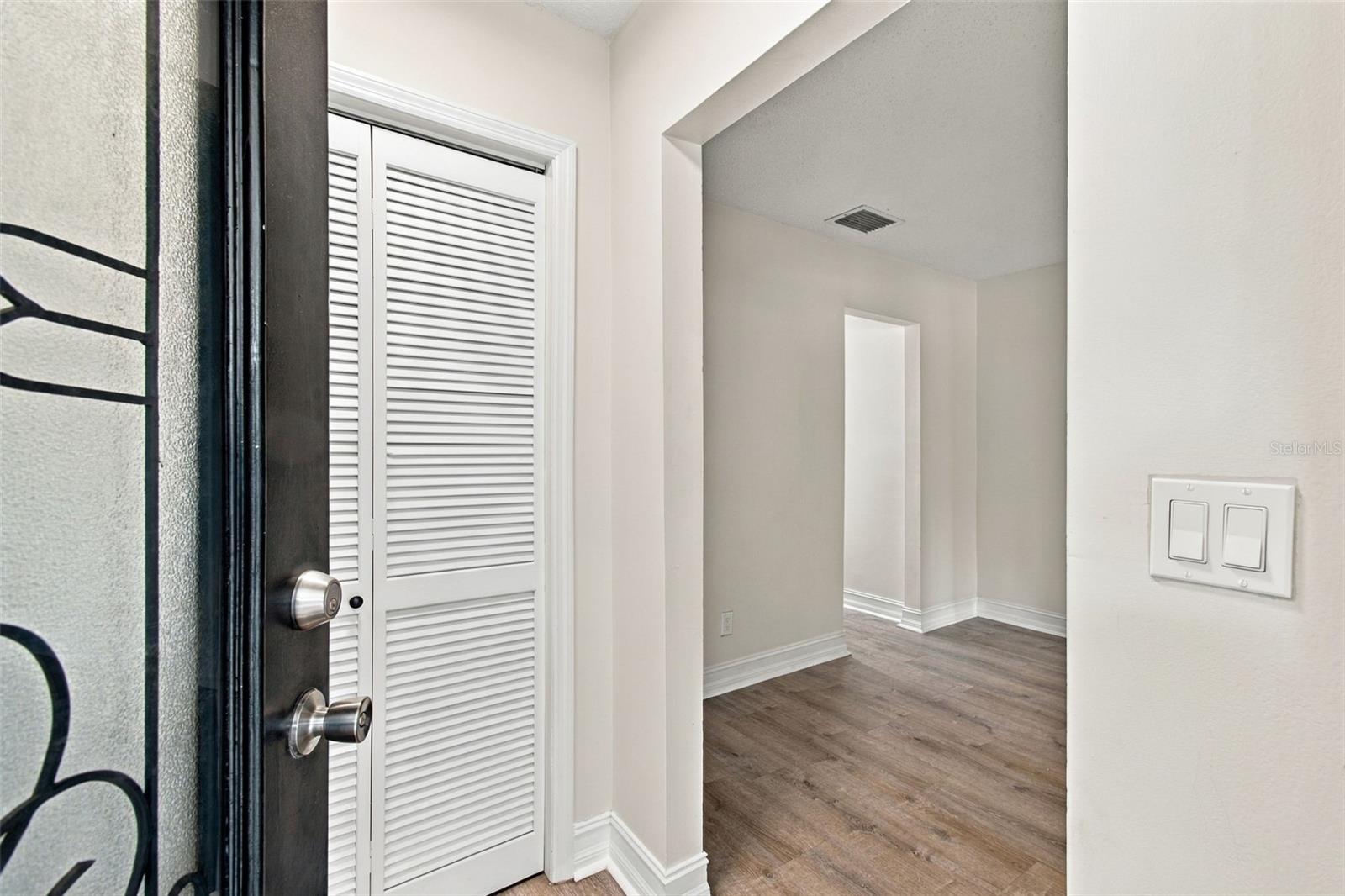 2801 BURTS AVE — photo 4