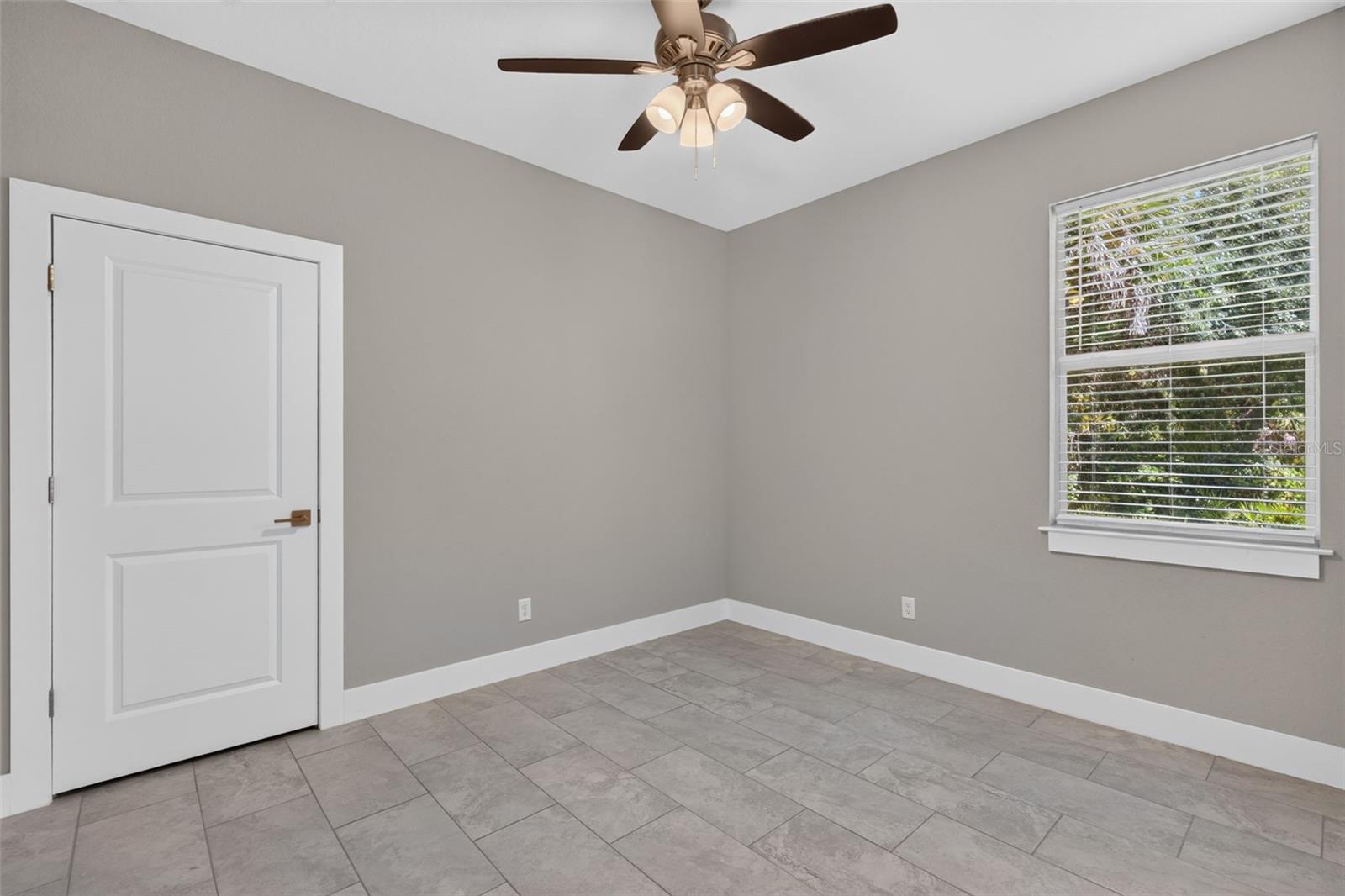 5663 GREENHOUSE AVE — photo 26