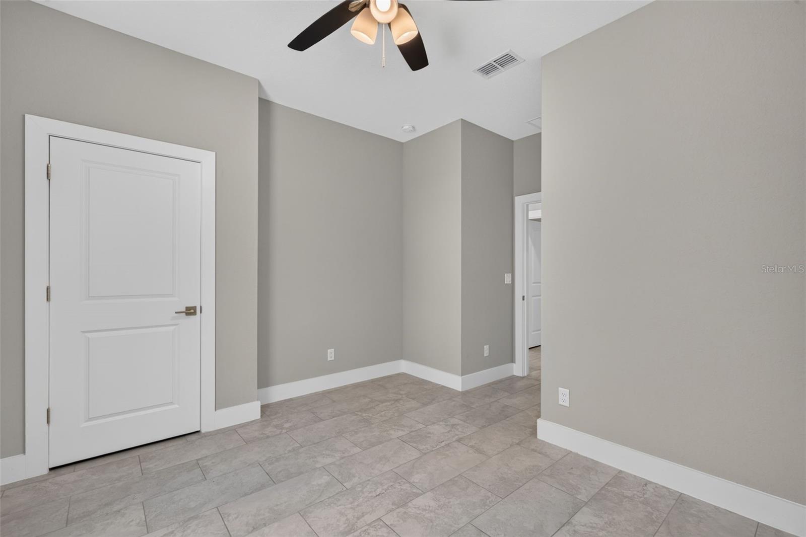 5663 GREENHOUSE AVE — photo 21