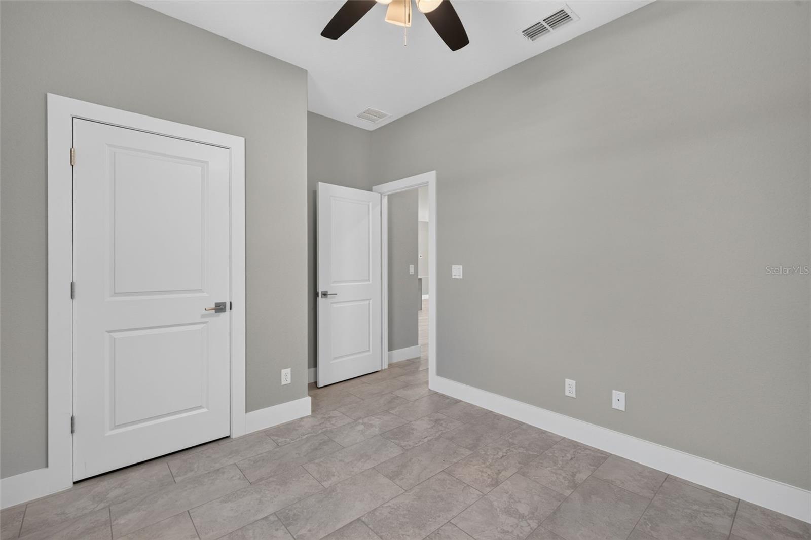 5663 GREENHOUSE AVE — photo 17