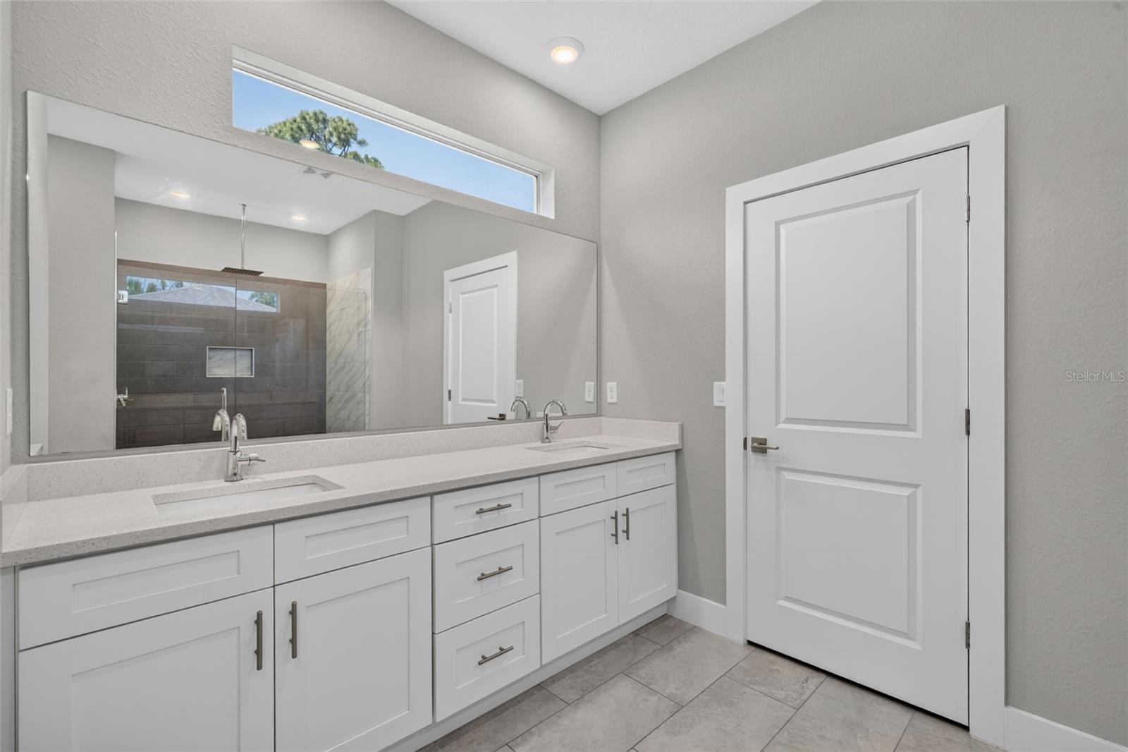 5663 GREENHOUSE AVE — photo 15