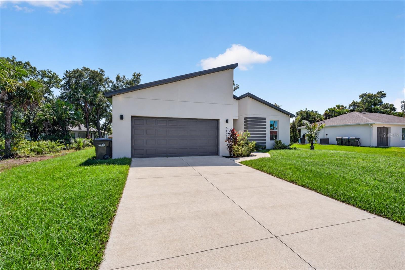 5663 GREENHOUSE AVE — photo 31