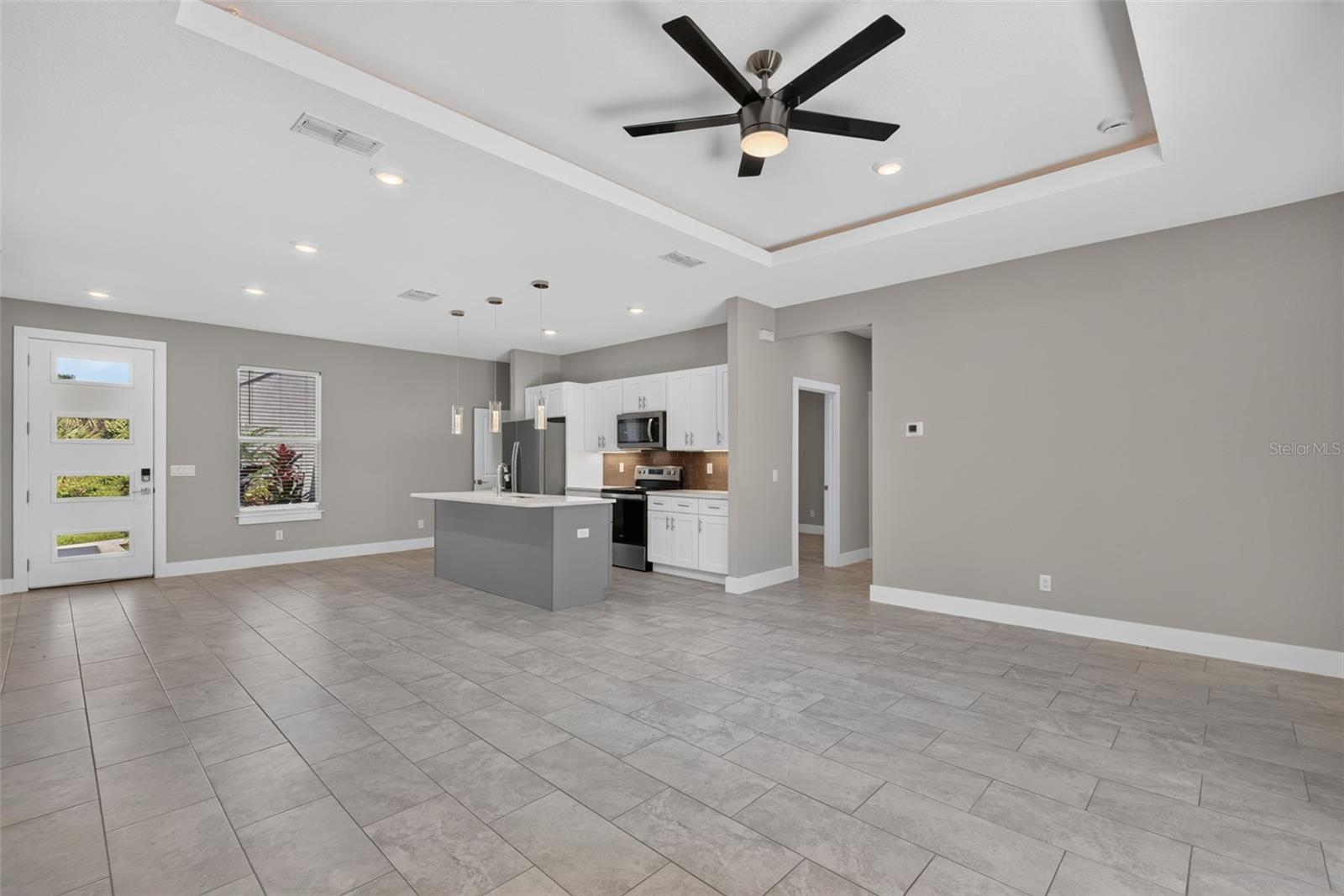 5663 GREENHOUSE AVE — photo 4