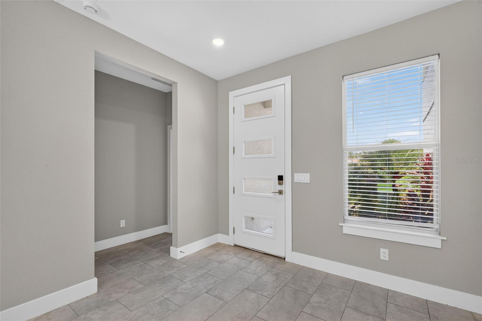 5663 GREENHOUSE AVE — photo 12
