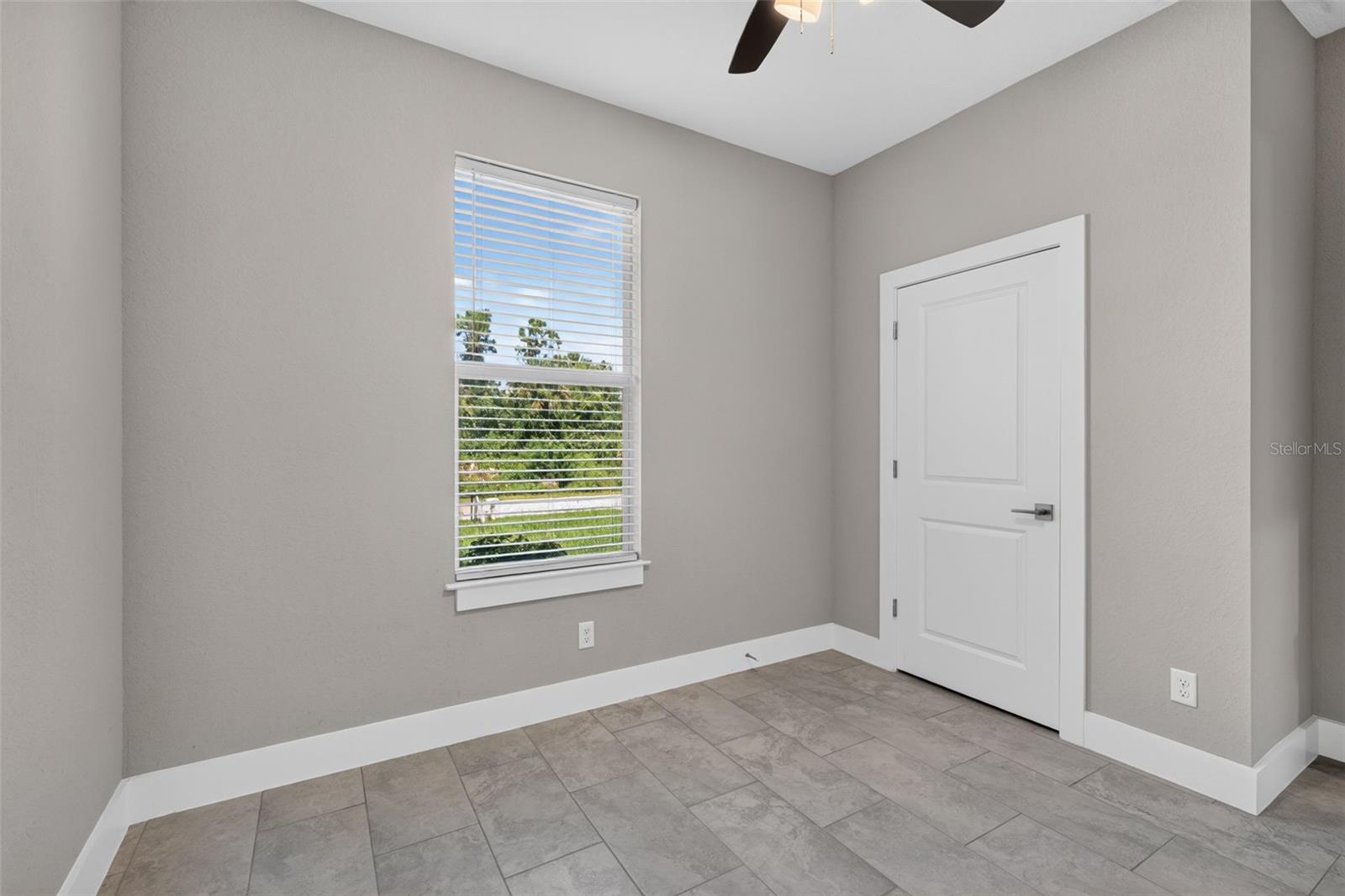 5663 GREENHOUSE AVE — photo 18