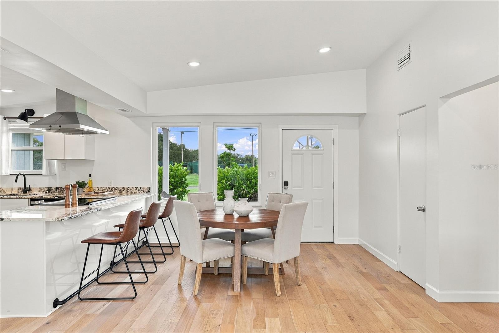 2110 ALCAZAR WAY S — photo 4