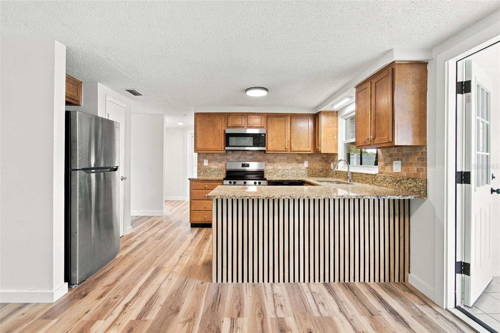7215 ROBSTOWN DR — photo 19
