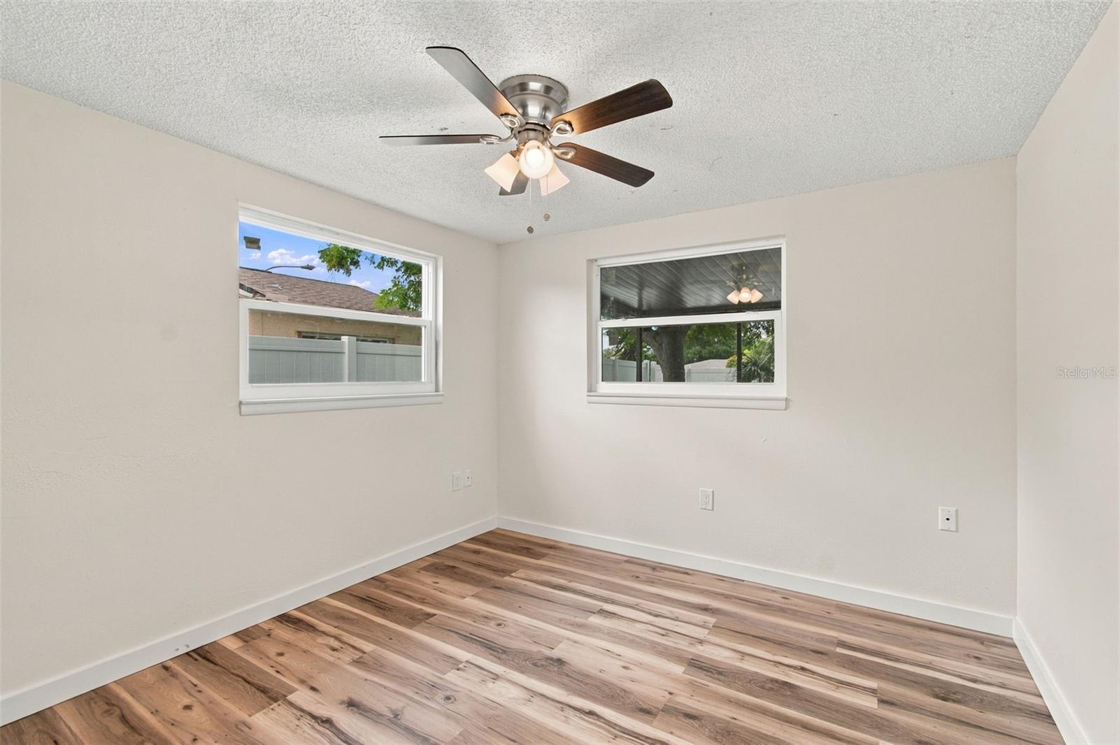 7215 ROBSTOWN DR — photo 28