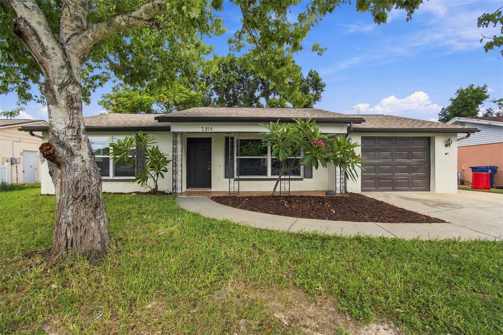 7215 ROBSTOWN DR — photo 2