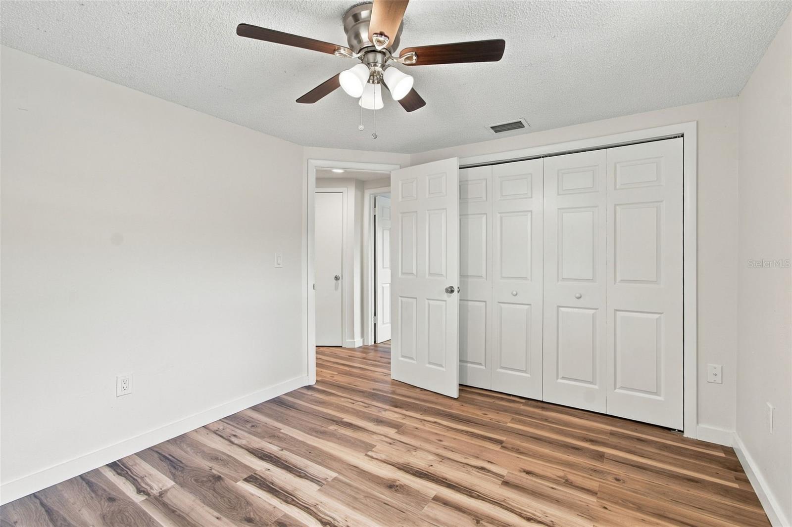 7215 ROBSTOWN DR — photo 29