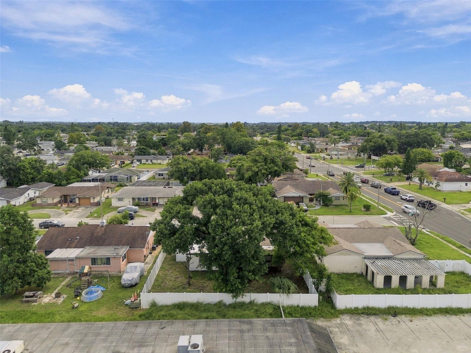 7215 ROBSTOWN DR — photo 50