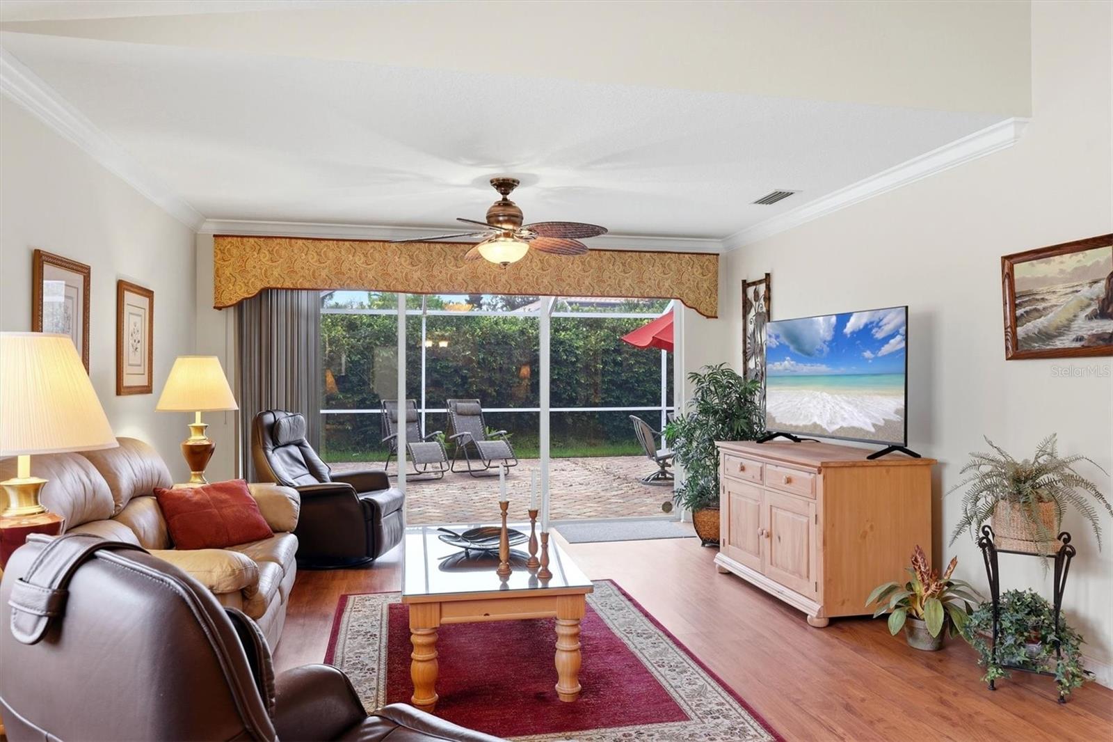 7621 QUINTO DR — photo 12