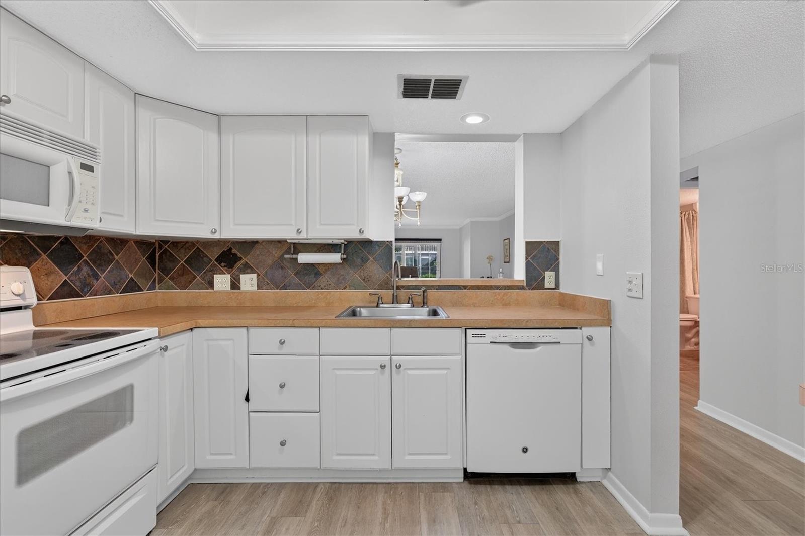 820 VIRGINIA ST #104 — photo 8