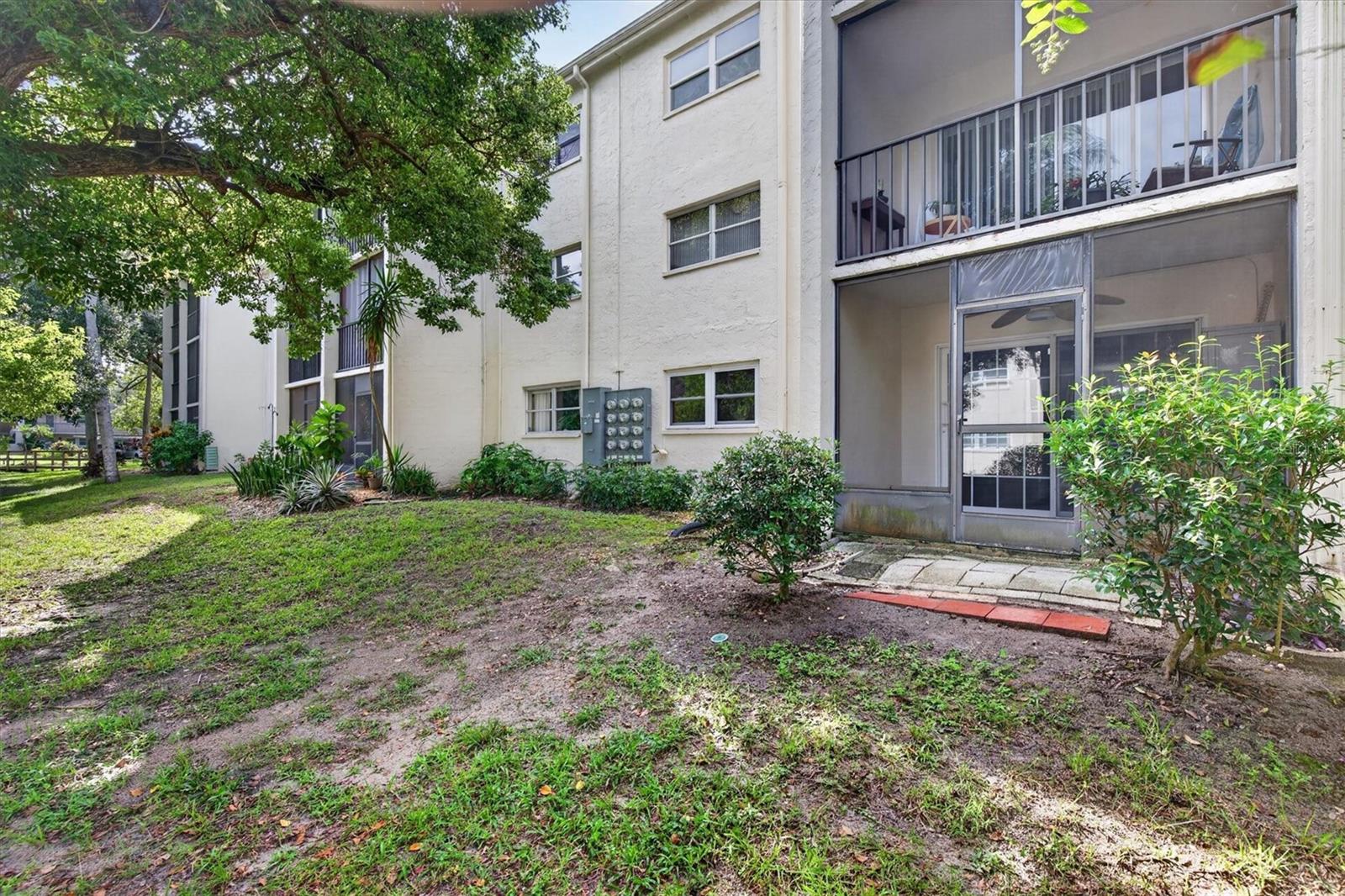 820 VIRGINIA ST #104 — photo 27