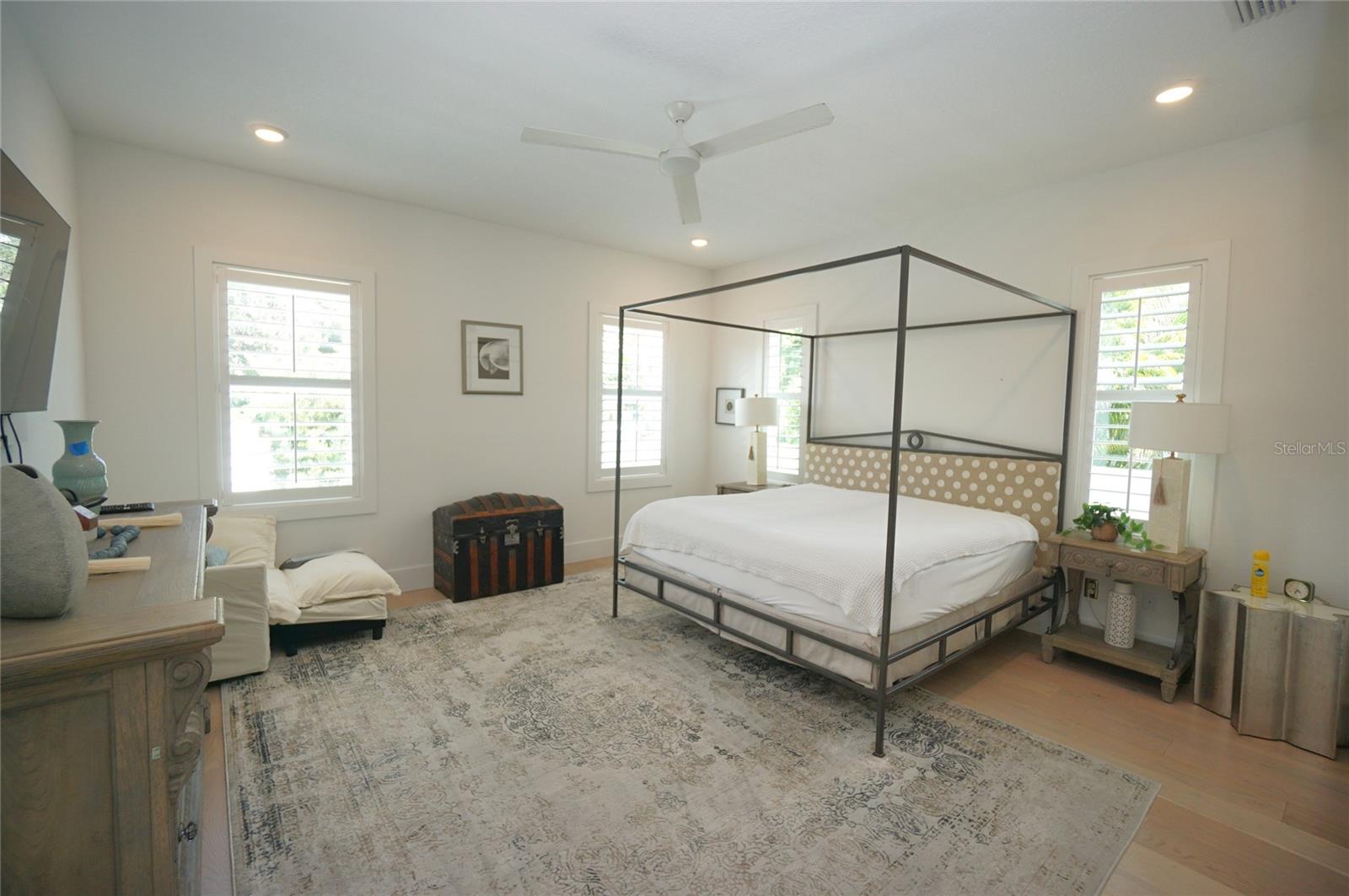 4117 W EUCLID AVE — photo 21