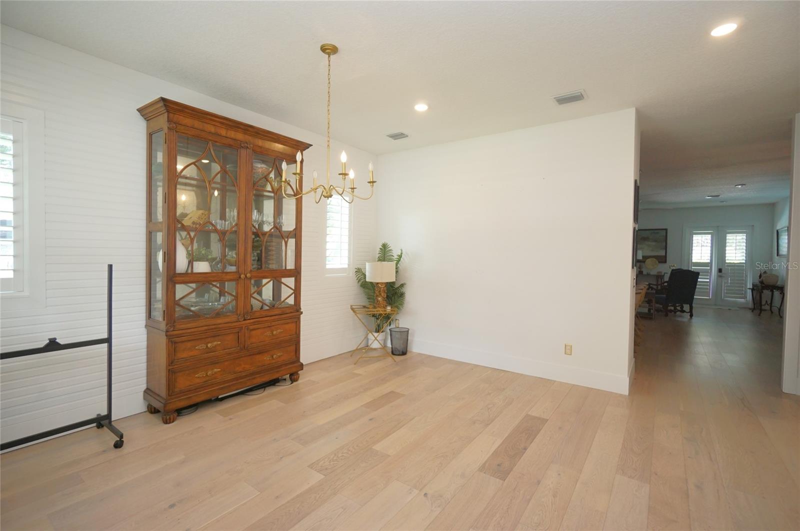 4117 W EUCLID AVE — photo 14