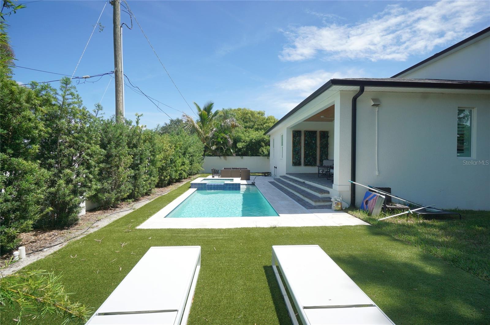 4117 W EUCLID AVE — photo 4
