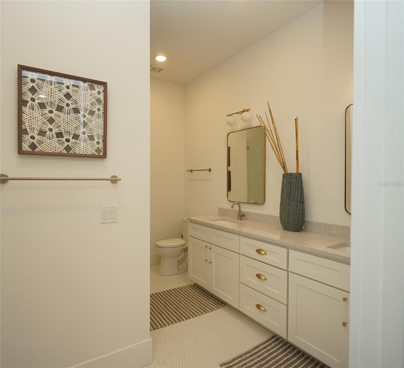 4117 W EUCLID AVE — photo 25