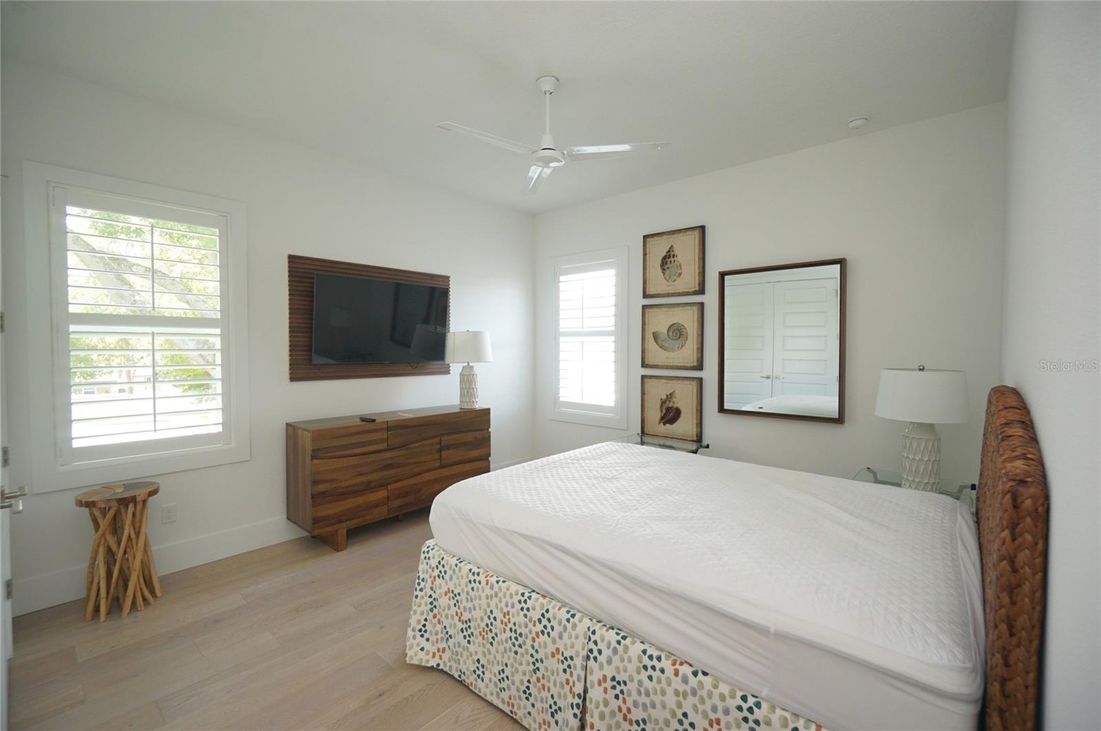 4117 W EUCLID AVE — photo 16