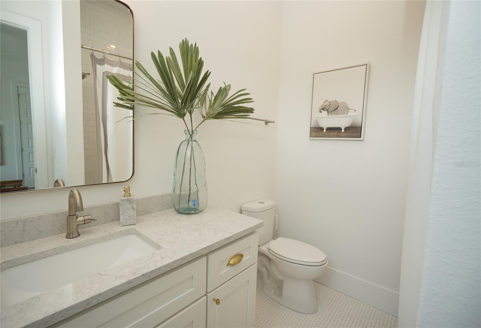 4117 W EUCLID AVE — photo 17