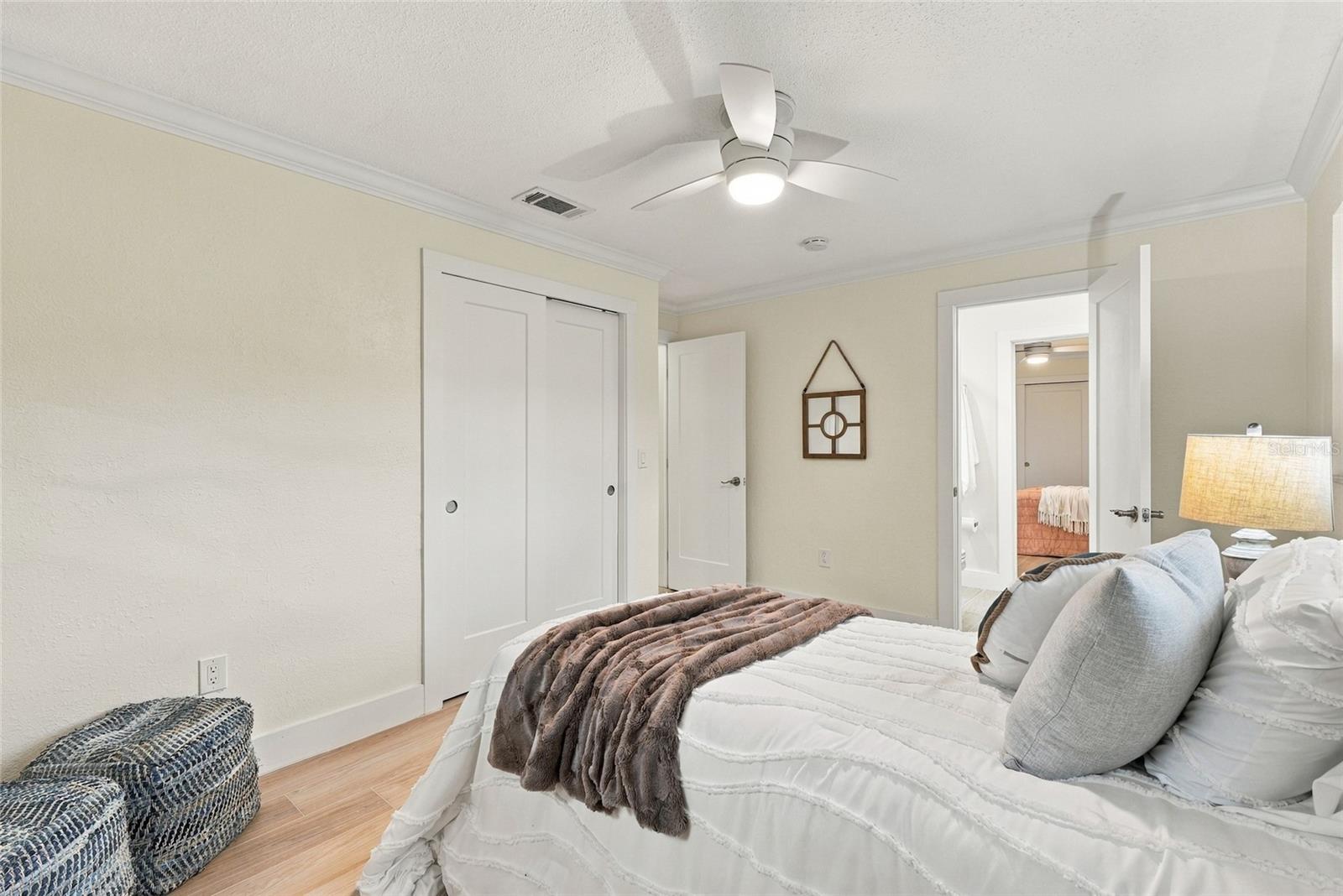 7220 SUNSHINE DR S — photo 33