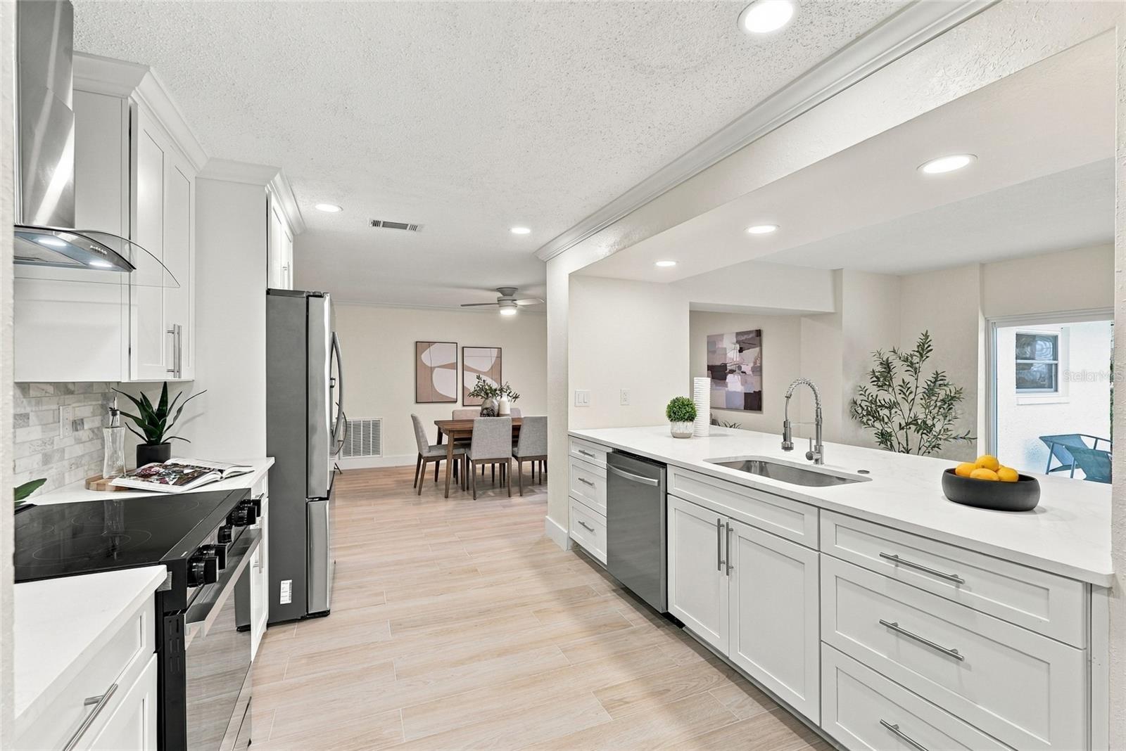 7220 SUNSHINE DR S — photo 12