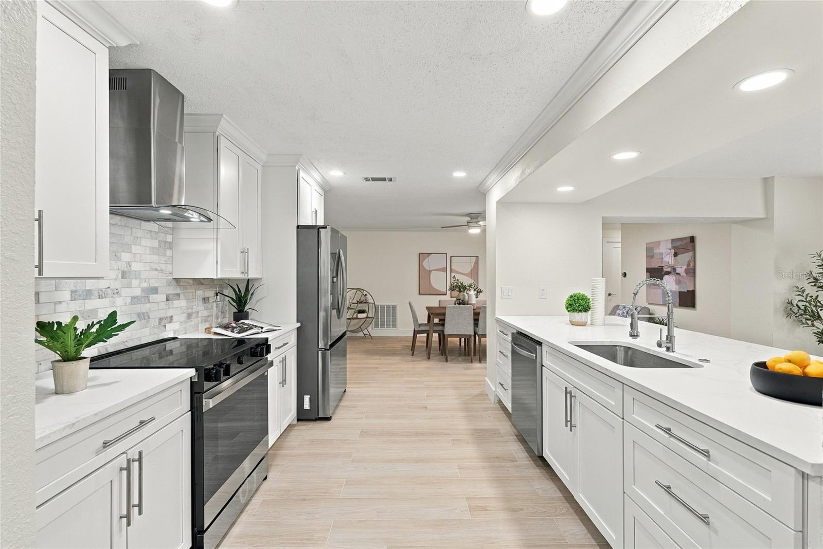 7220 SUNSHINE DR S — photo 11