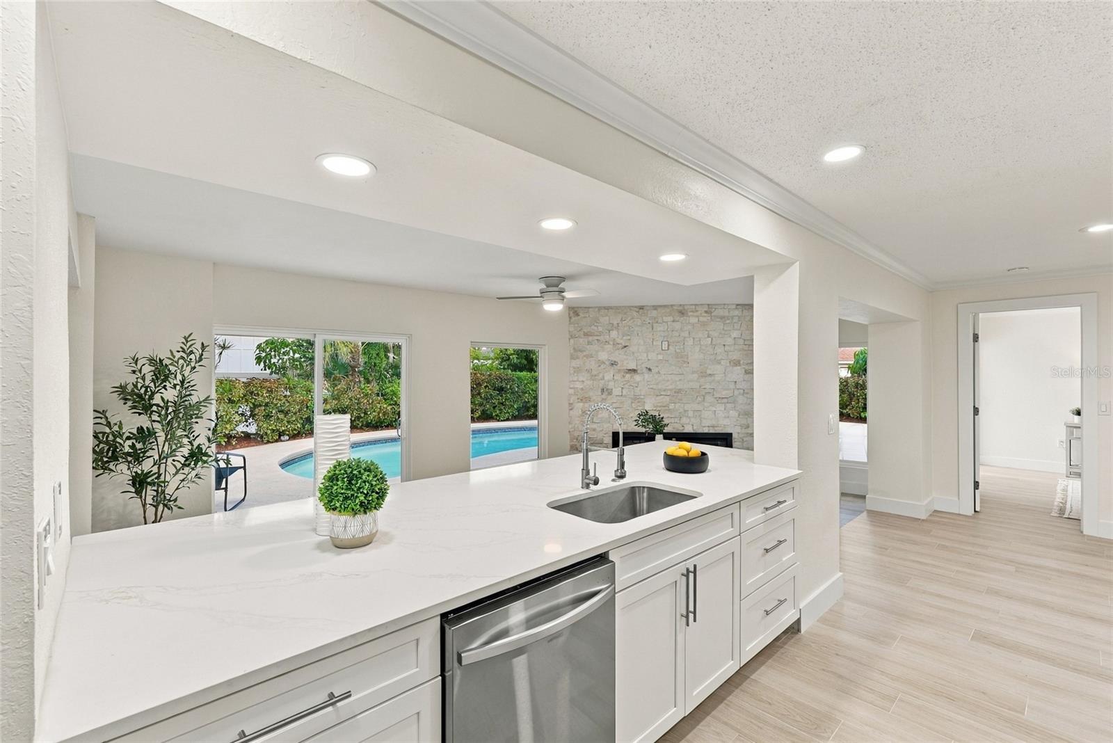 7220 SUNSHINE DR S — photo 14