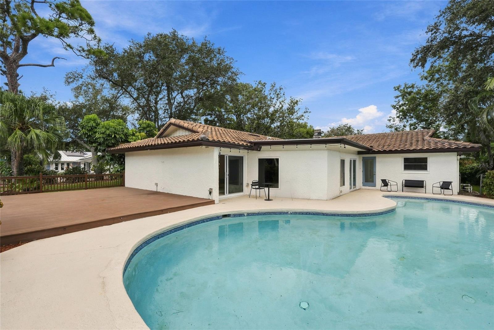 7220 SUNSHINE DR S — photo 2