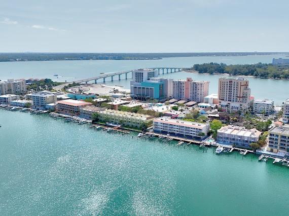 136 BAYSIDE DR — photo 46