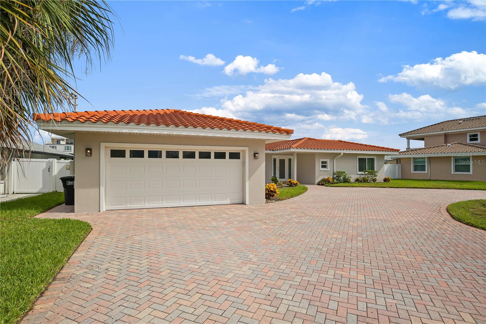 136 BAYSIDE DR — photo 37