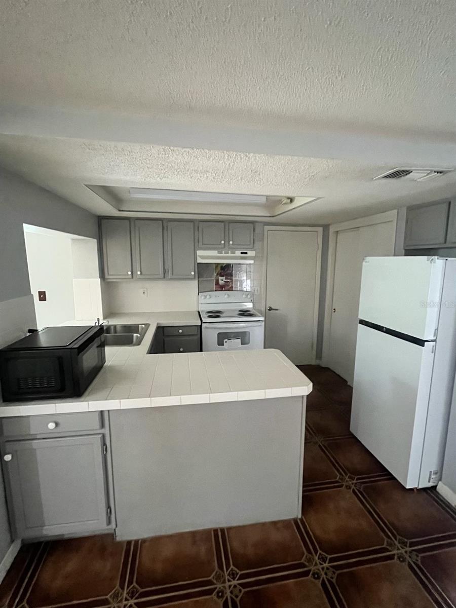 3702 SAIL DR — photo 8