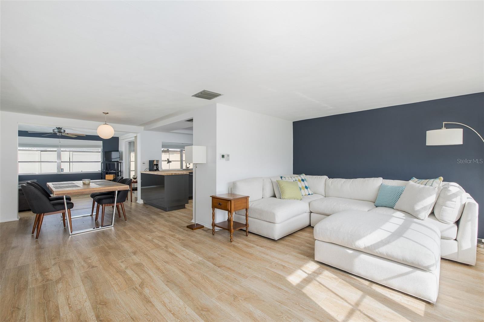 3557 ROCKAWAY DR — photo 4