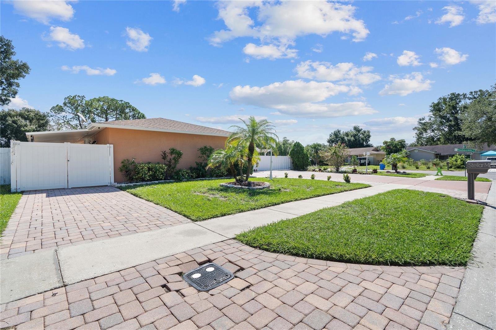 14501 HIGHLAND HILLS PL — photo 50