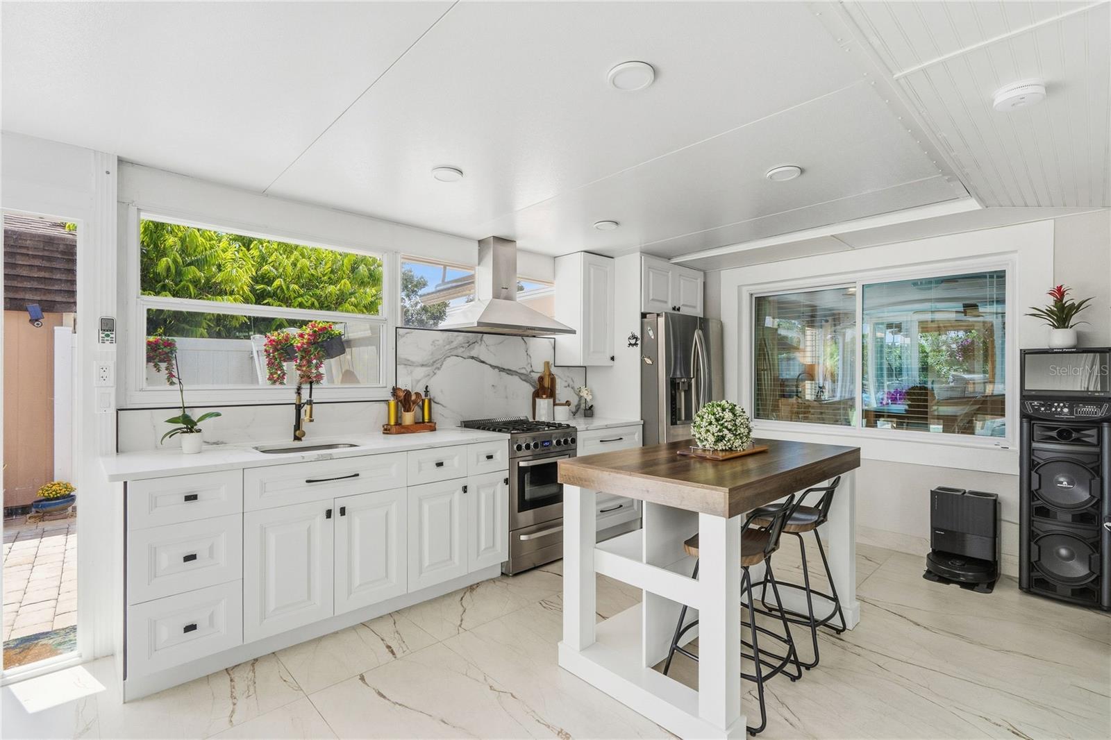 14501 HIGHLAND HILLS PL — photo 35