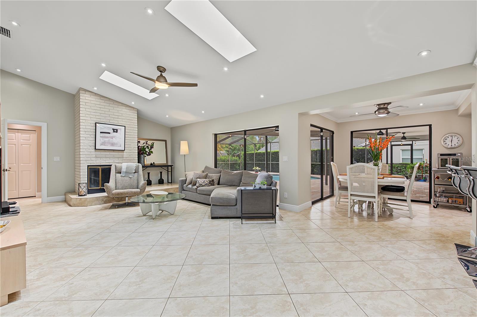 2615 LANDING WAY — photo 21