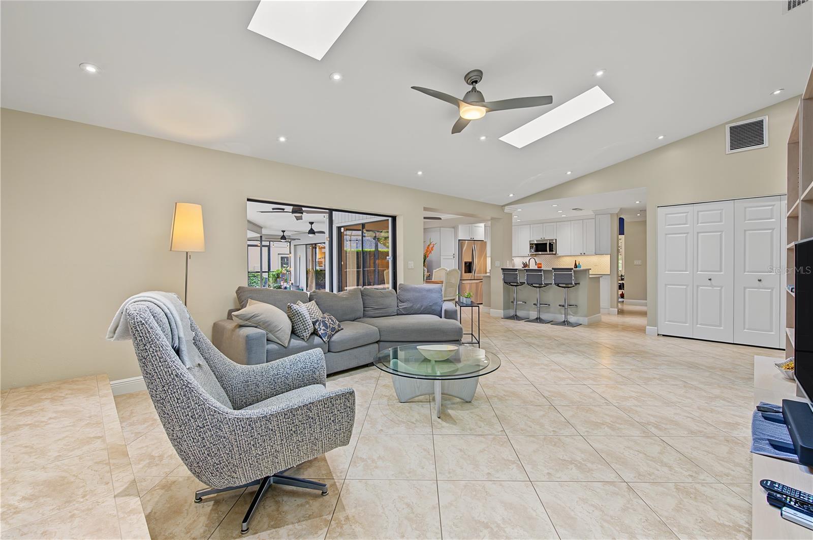 2615 LANDING WAY — photo 26