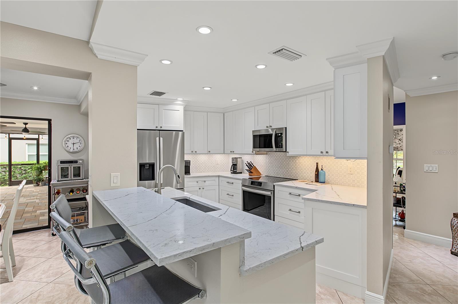 2615 LANDING WAY — photo 10